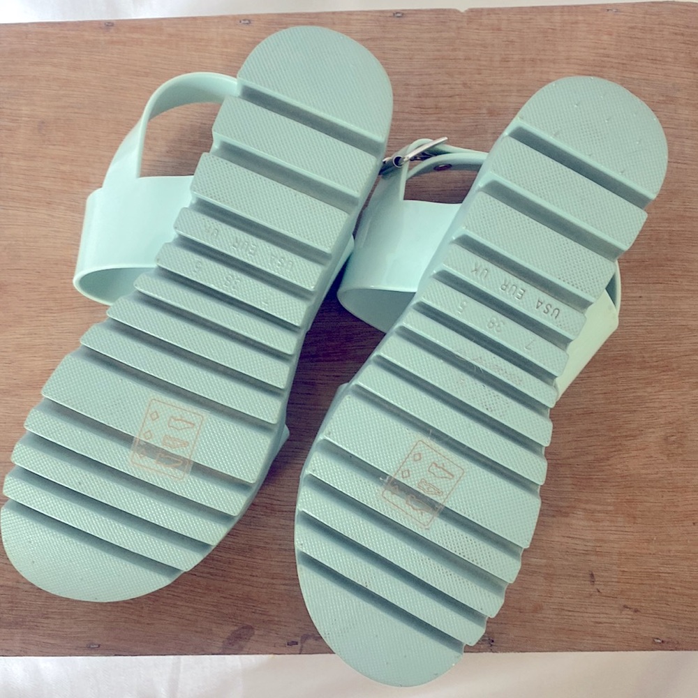 ASOS DESIGN Fadey chunky strappy jelly flat sandals size 7 - Picture 4 of 7